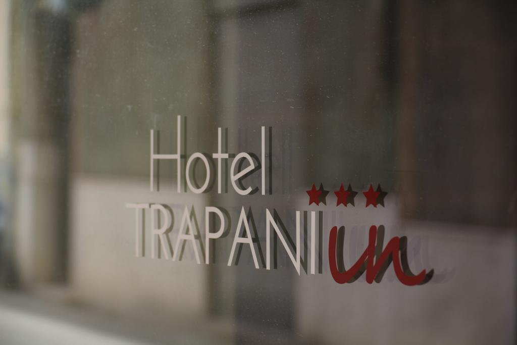 In Hotel 3*
